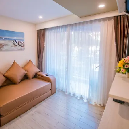 Seven Seas Pattaya Poolside Room ห้องติดสระ Jomtien Beach Exterior photo