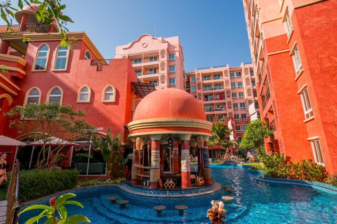 Seven Seas Pattaya Poolside ห้องติดสระ Jomtien Beach