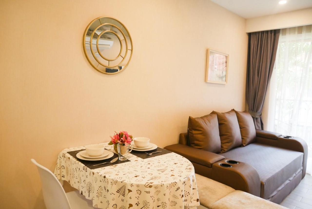 Apartment Seven Seas Pattaya Poolside ห้องติดสระ Jomtien Beach